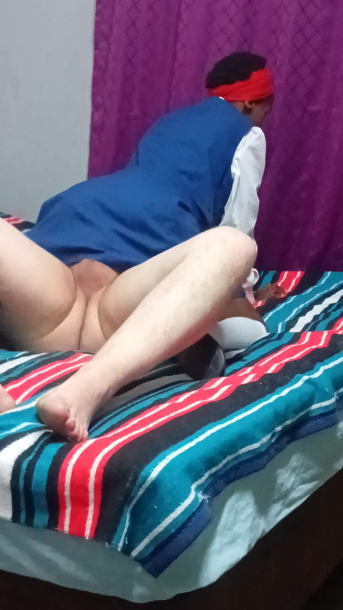 hothouse18xxx: Gadis kulit hitam 18 tahun ngentot kontol pria kulit putih dengan...