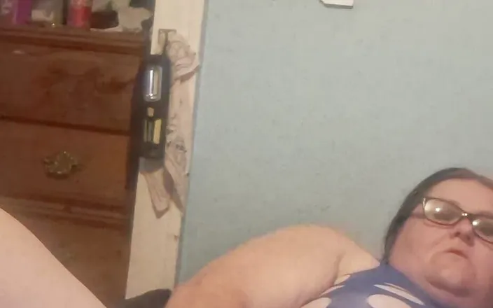 MAGLIGHTGIRL69: Wife Fucks Herself Again!