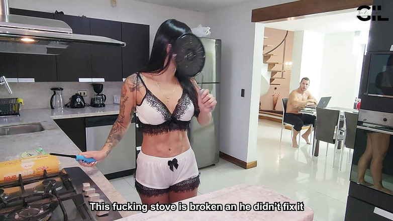 Salome Gil: Pantatku dientot sama abang tiri suamiku sendiri