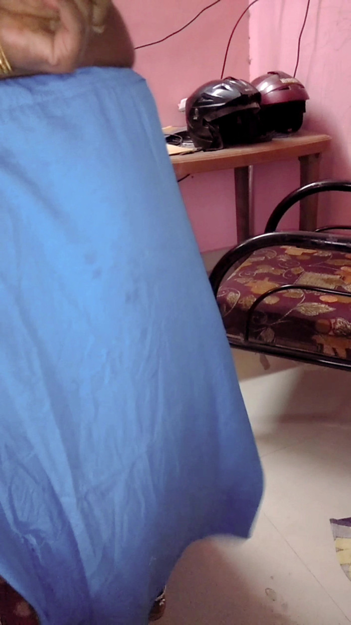 RenuRaj: Desi Tamil vrouw Renu nat naakt lichaam handdoek droog &amp; langzame...