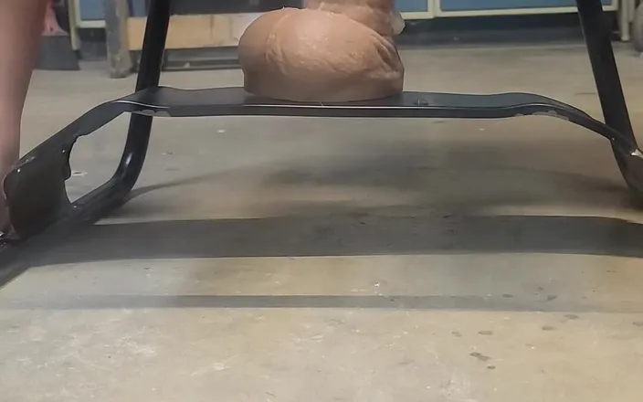 Lb13702: Big Hankeys Dildo on the Bouncy Sex Chair