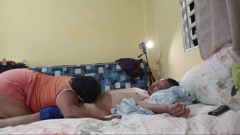 Stepmom_with_big_tits: Con cu to ngon lành cha dượng của tôi rất...