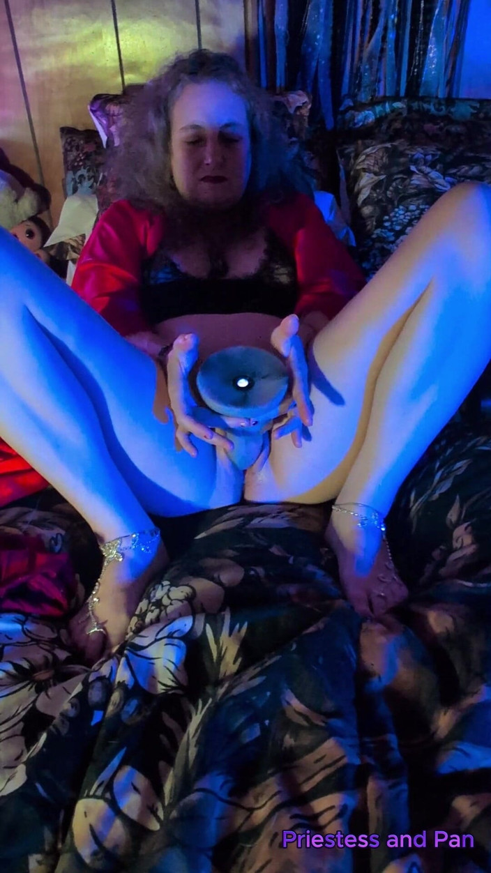 Elaras Pan: Elara e Pan si divertono con i suoi bellissimi piedi!