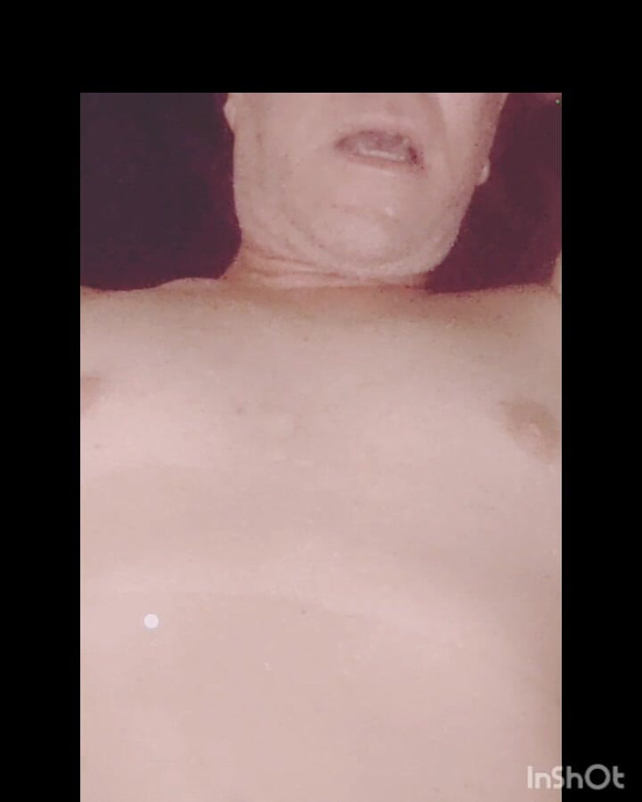 Ivykinky69: Klaarkomen in het gezicht