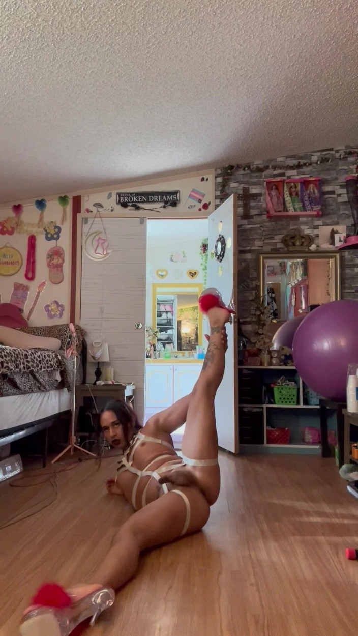 TSJade95: Toda la canción de striptease americano 2