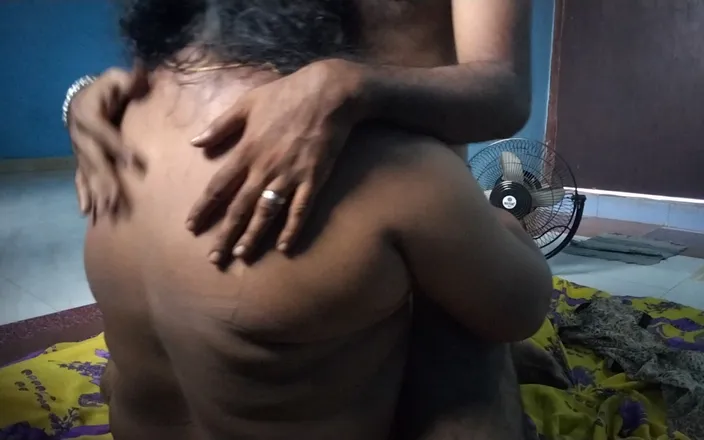 Benita sweety: Hot Sex with My Anni Using Cock Spray. Episode 2