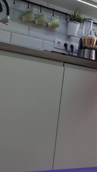 Gătind goală în bucătărie. 31902