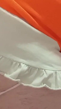 Büyük kalın bir dildoyla sikişirken kendimi iyi hissediyorum kadın kılıklı.