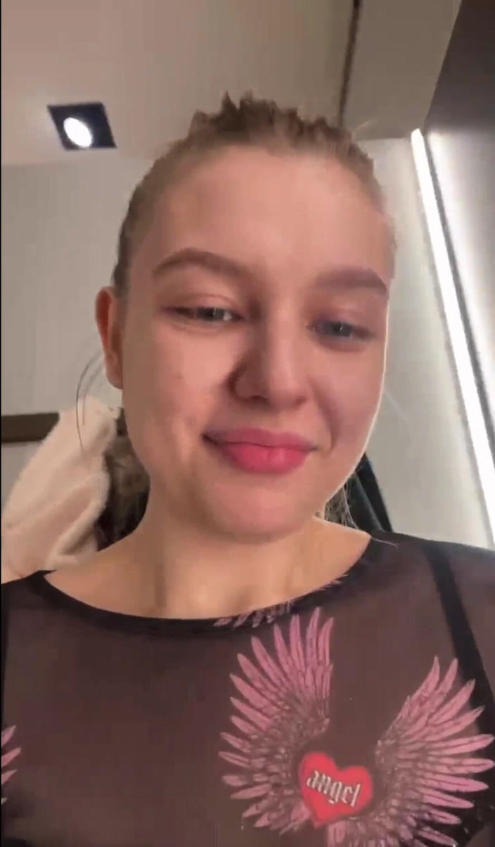 JuiceLussie: 내 자지를 빨아주는 거유 금발