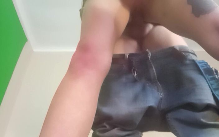Bigjoefuckalott: Amatör sikişirken alttan görünüm