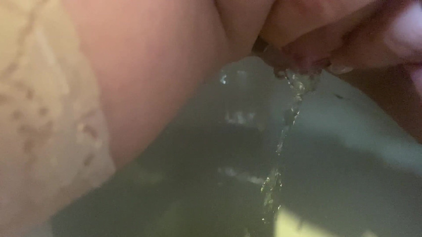 Can I Pee on You? (MILFy Calla)