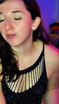 Bu mlongdoll dildo sıkı vajinamı gerçekten genişletti