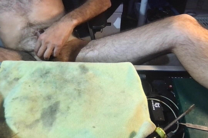 BrooklynsBigDick: Мастурбация с многократными оргазмами