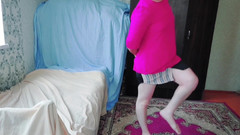 Kitty_Cross: Růžová košile černá mini sukně bílé nohy Sissy Crossdresser