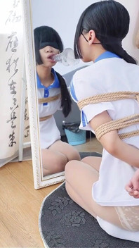 小学生の女の子とボンデージとbdsm