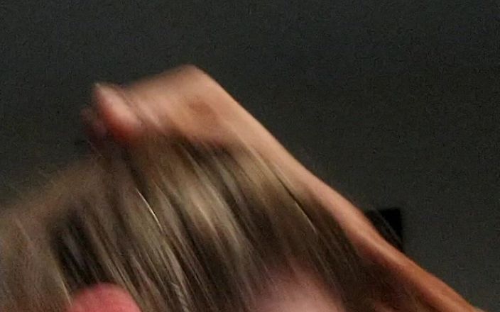 Kimmywetwet: Il maialino tossico si prende la salivosa sul cazzo di...