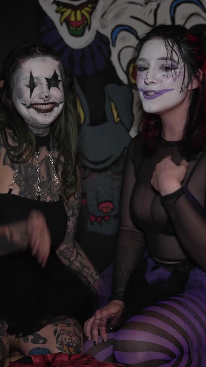 Blake Jones: Clowngirl Sph