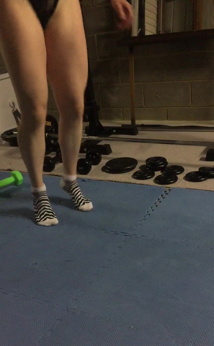 Michellexm: Treino de menina musculosa e twerk