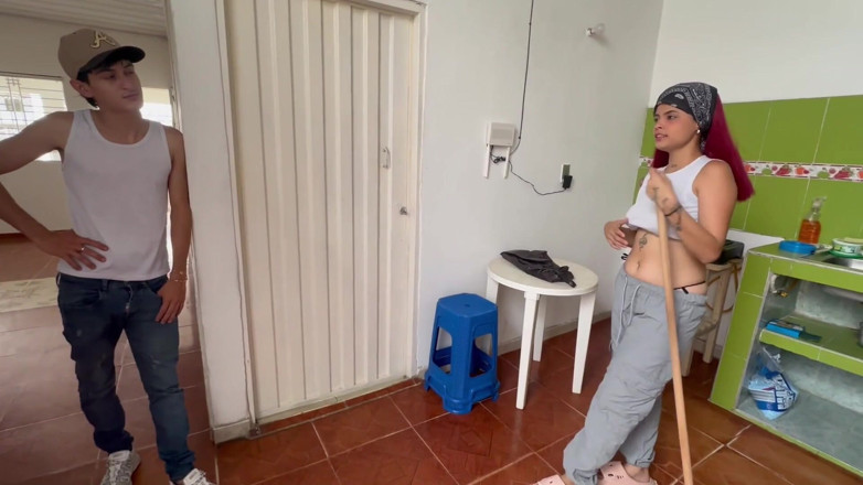 RASHEELHILLS: Meia-irmã Você pode me ajudar a limpar meu quarto! e...