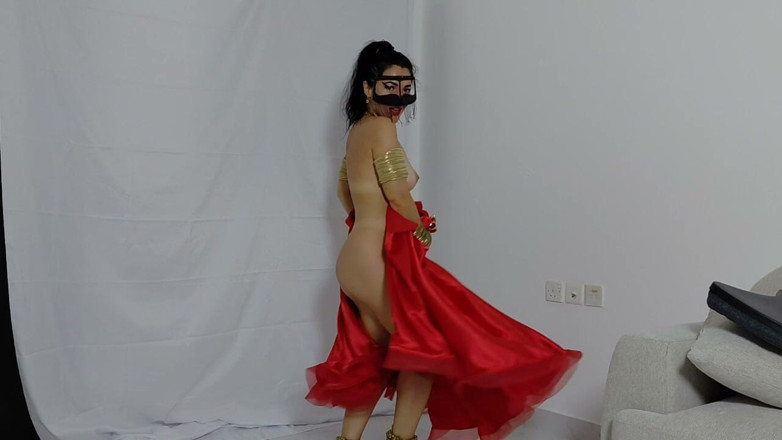 Kitty Dancer: Veiled Oriental Beauty Strips to Naked Belly Dance &amp; Ass Shaking