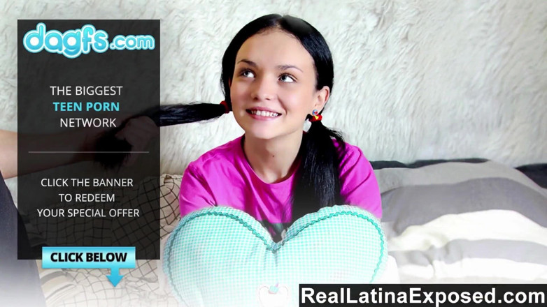 Real Latina Exposed: Jenny One, грудастой татуированной крошке долбят обе ее дырки