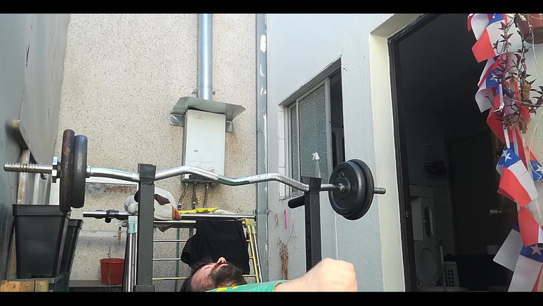 Rokkuman: in meinem fitnessstudio