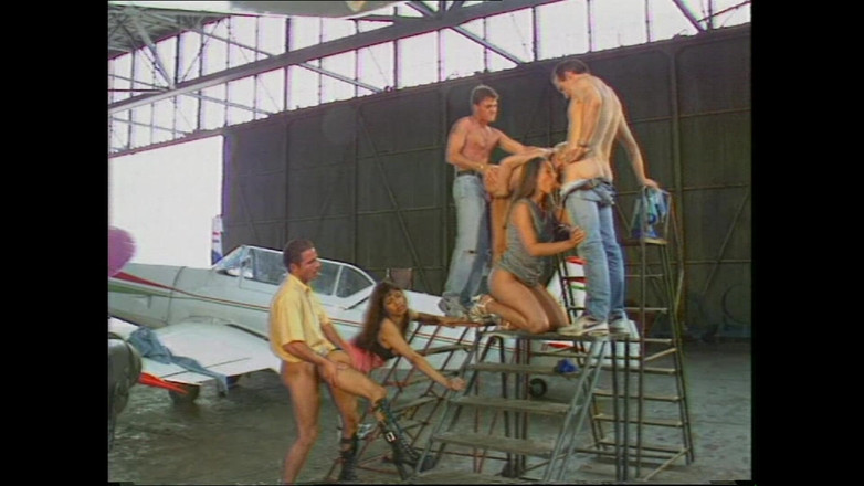 Hard Accademy: Свиня їсть мою вагінальну плівку