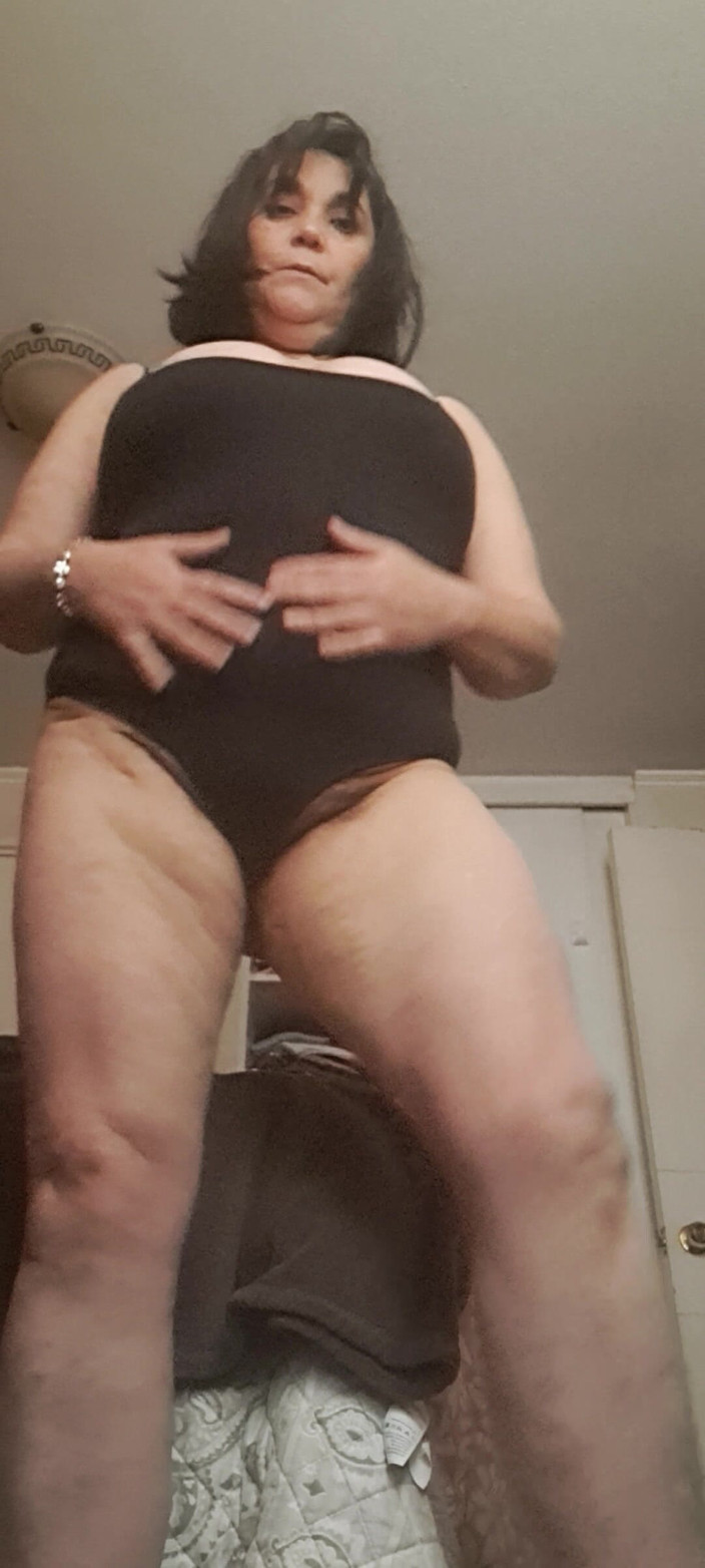 Mommy big hairy pussy: Сексуальний рух