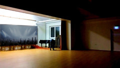 Mark Hannes: Cowok kulit putih resiko masturbasi buru-buru di balai musik