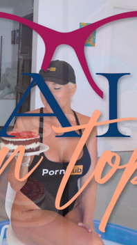 444 | Mamă sexy cur versus tort cu pișare cu mâncare anală fetiș