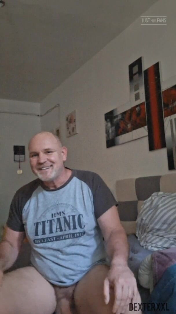 Dexterxxlfun: Honza трахає мене без презерватива, гей анальний кремпай тато