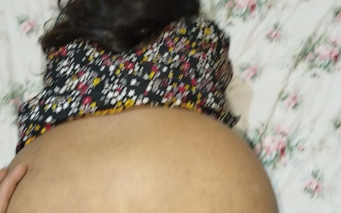Sairaxsaim: Membujuk pacar untuk bertemu pasangan lain.
