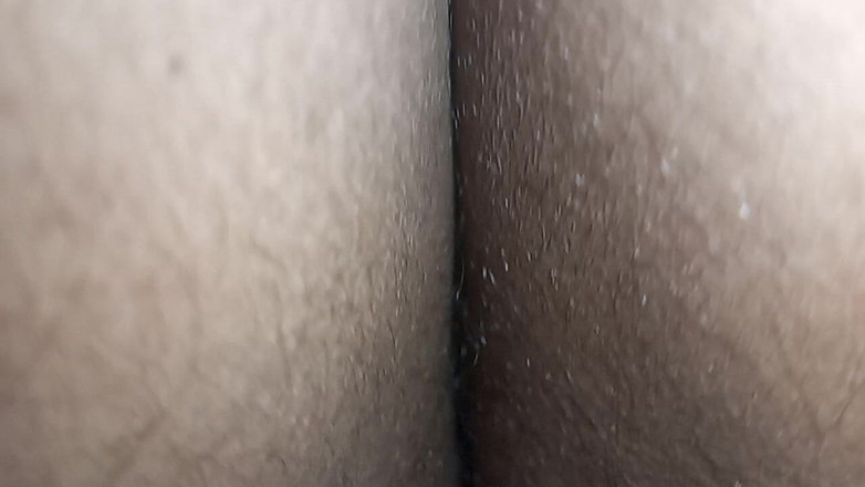 Hungry cliff: Băiat desi suge soția în camera de birou și suge pizda