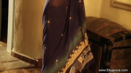 Eleganxia: Sexy Indian babe showing off her beautiful body