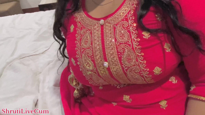ShrutiLiveCum: Desi dorf bhabhi gefickt punjabi-jungen hardcore xXX video