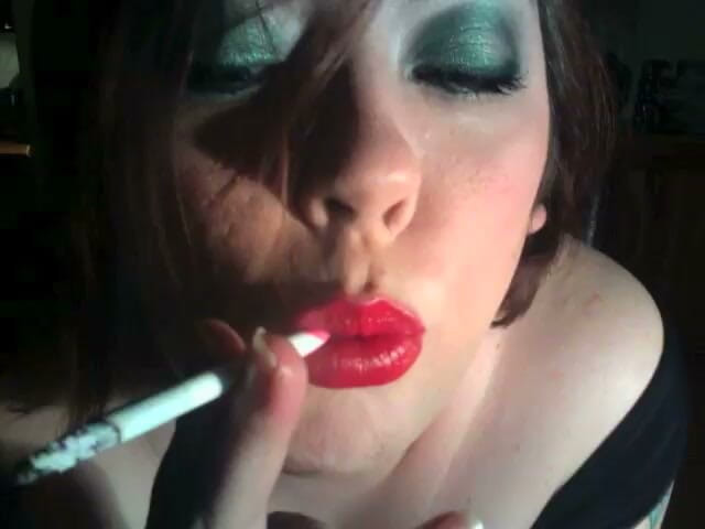Tina Snua: Naughty Nanny Will Fill Your Lungs with Smoke - Smoking BBW