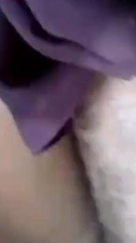 Mucama de tienda india engañando sexo con propietario en granja al aire libre