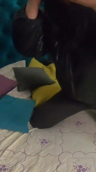 Milfycalla reçoit beaucoup de sperme sur une nouvelle camisole gonflée ! 167
