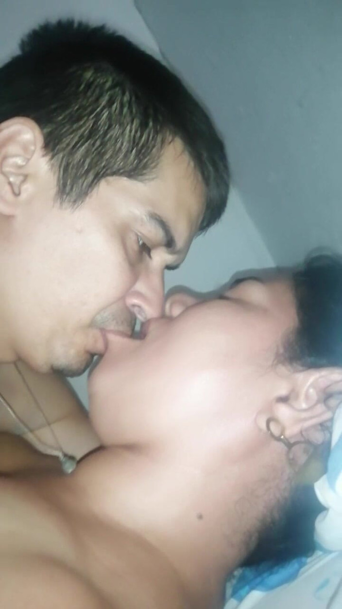 Valkyrie and Luigy Couple: Fidanzata che scopa a faccia in su