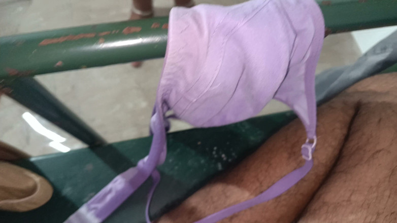 Palani69: Tamil House Wife Hot Breast Show
