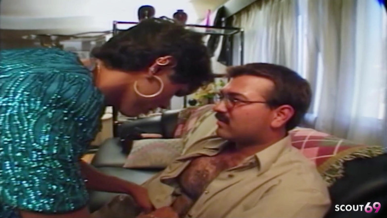 Shemale TS Collection: Збочена пара вперше наймає транссексуала для тріо