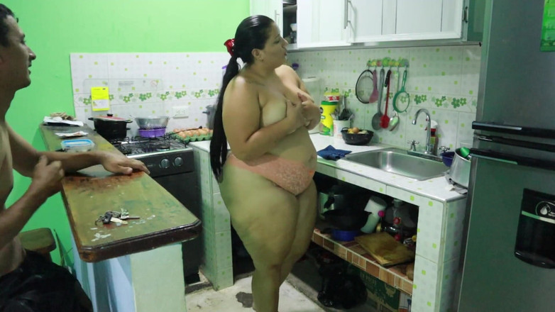 Lexly_16: Đụ bạn trai của chị kế của tôi