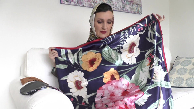 Lady Victoria Valente: Sarcina obraznică zilnică pentru curva mea din satin, doamna Victoria...