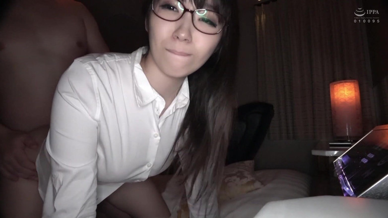 Raptor Inc: 穿着衣服的性爱和peekaboo全新的视频终极乳交 - 衬衫和白色大奶子 2-1