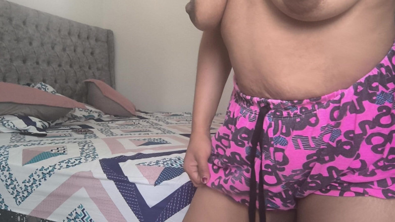 PATY PATY: Stepdaughter Alone Playing with Her Pussy and Bouncing Her Ass