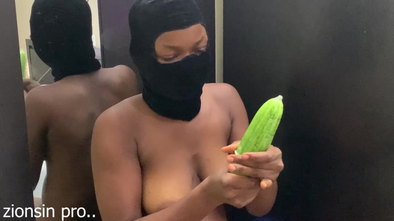 Zion: Afrikanische maske, sexy mädchen fickt riesige gurke