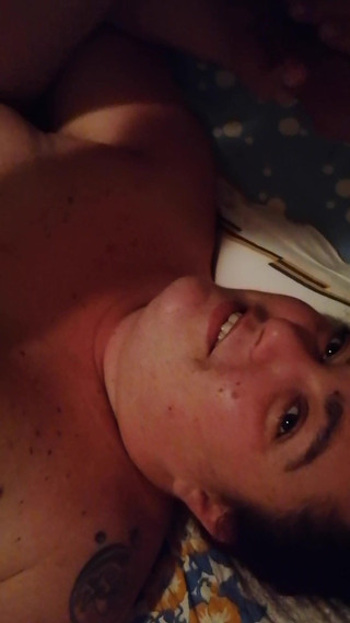 Chupita84: Faccio sborrare in faccia mentre mi masturbo