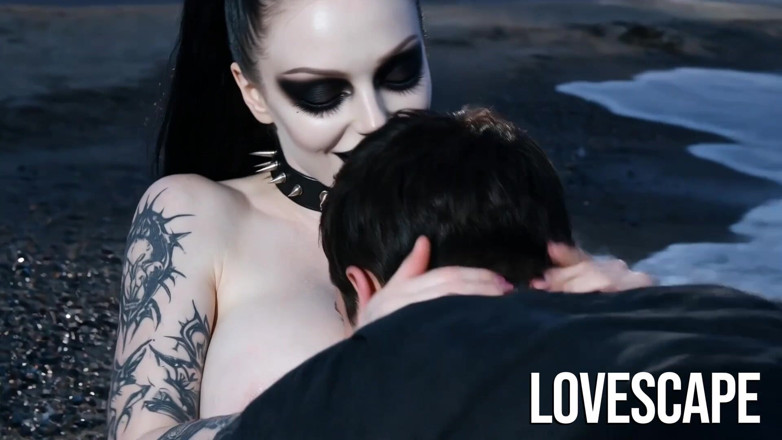 Lovescape: Tetona gótica duro en Icy Beach (ai)