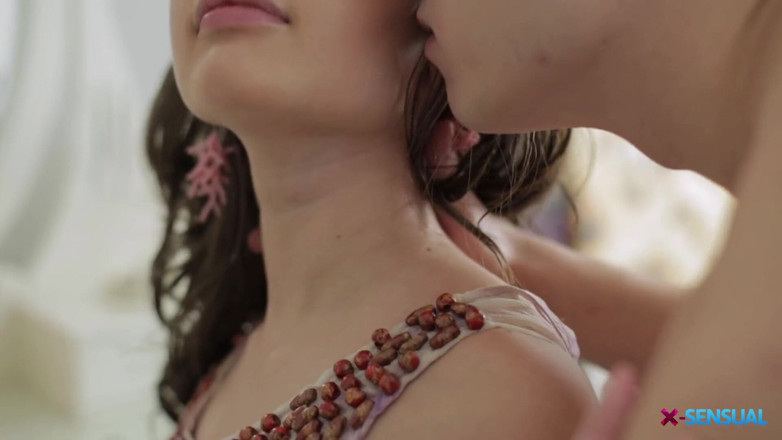 X-Sensual: Chào mừng đến với câu chuyện cổ tích