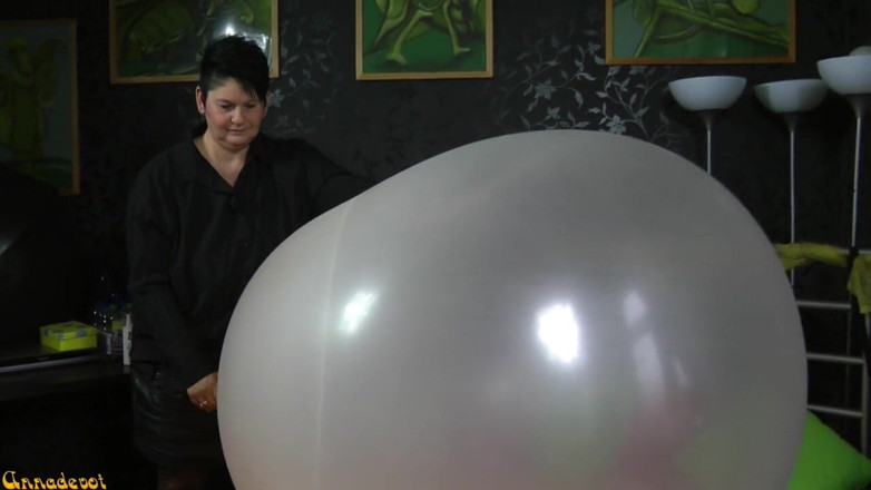 Anna Devot: Big baloon - Until the weather balloon ...